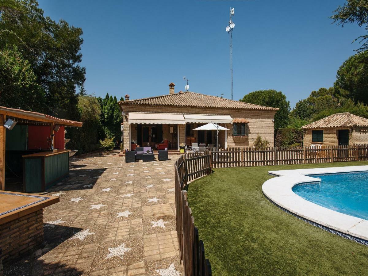 Divi Apartments Villa Reyes Mairena del Aljarafe Exterior foto